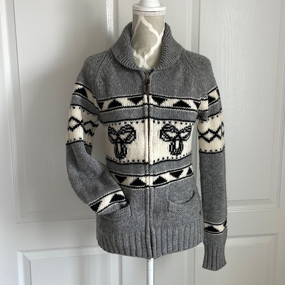 Aritzia TNA Sea to Sky Lambswool Zip Cardigan -Small fit! - Picture 5 of 12